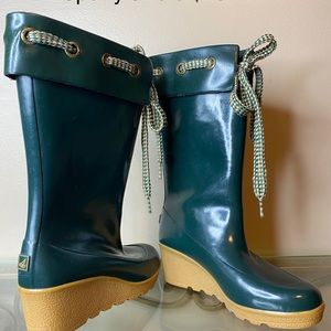 Sperry rain boots
